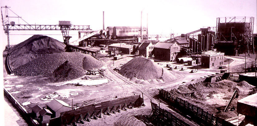 Coal gasification plant, 1940